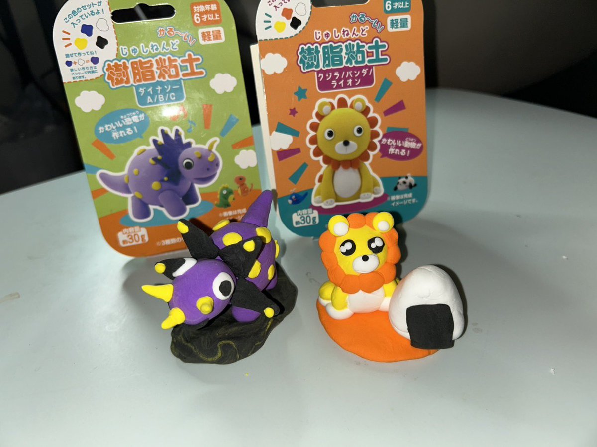 TikTok LIVE見てくれた人ありがとう‼️ 今日は粘土でライオンと恐竜を