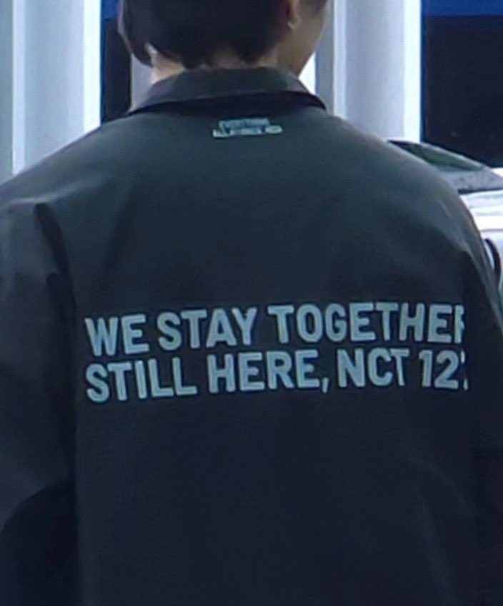 glow_do0's tweet photo. 우리칠 10주년 축하해💚 

“we stay together still here, NCT 127”

#한계없는_우리7의_10주년
#10YearsWithNCT127
#NeXtDecadeWith127 https://t.co/DRgRUeAZOa