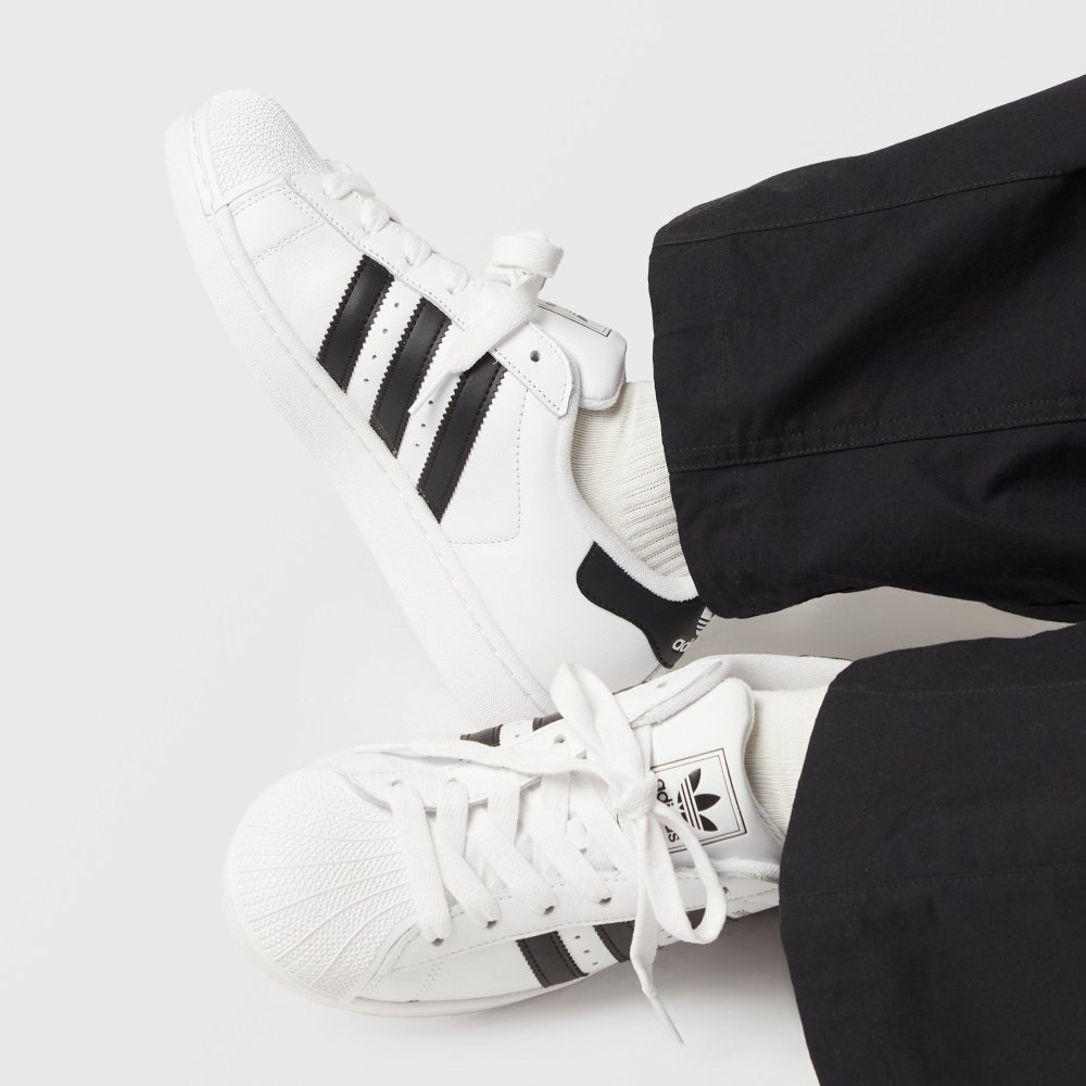 ladycreps's tweet photo. Ad:✨SAVE £40 ✨> https://t.co/skx6930CUn

The adidas Superstar II in “White Black” is now BELOW RETAIL at size?
NOW: £55
WAS: £95 https://t.co/VAASDL7cvi