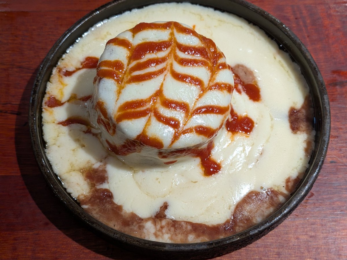 Ronfushin's tweet photo. 大雨だったので中國武術の指導は中止になり誕生日の前日だということで弟子達と赤白へ…前回と同じく大雨だったので並ばずに入店…いつもながら安くて美味しい料理を堪能する。
#大根ポルチーニ茸のクリームソース
#長芋のマリネレモンマスタード
#こんにゃく肉味噌ボロネーゼたっぷりチェダーチーズ https://t.co/3AV4UM1W2q