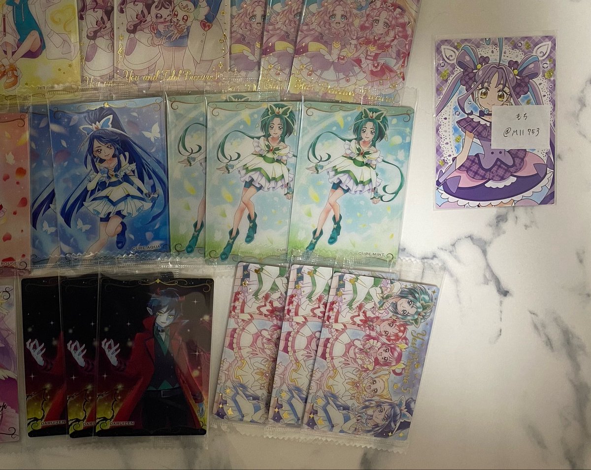 Mll753's tweet photo. @RomiHl1686 はじめまして。こんばんは。
検索よりお声掛け失礼します。
まとめてのお写真で申し訳ございません、当方ダルイゼン3枚所持しております。アルカナとの3:1での交換は可能でしょうか。
ご検討頂けますと幸いです。💜 https://t.co/Pm8P3HM7jx