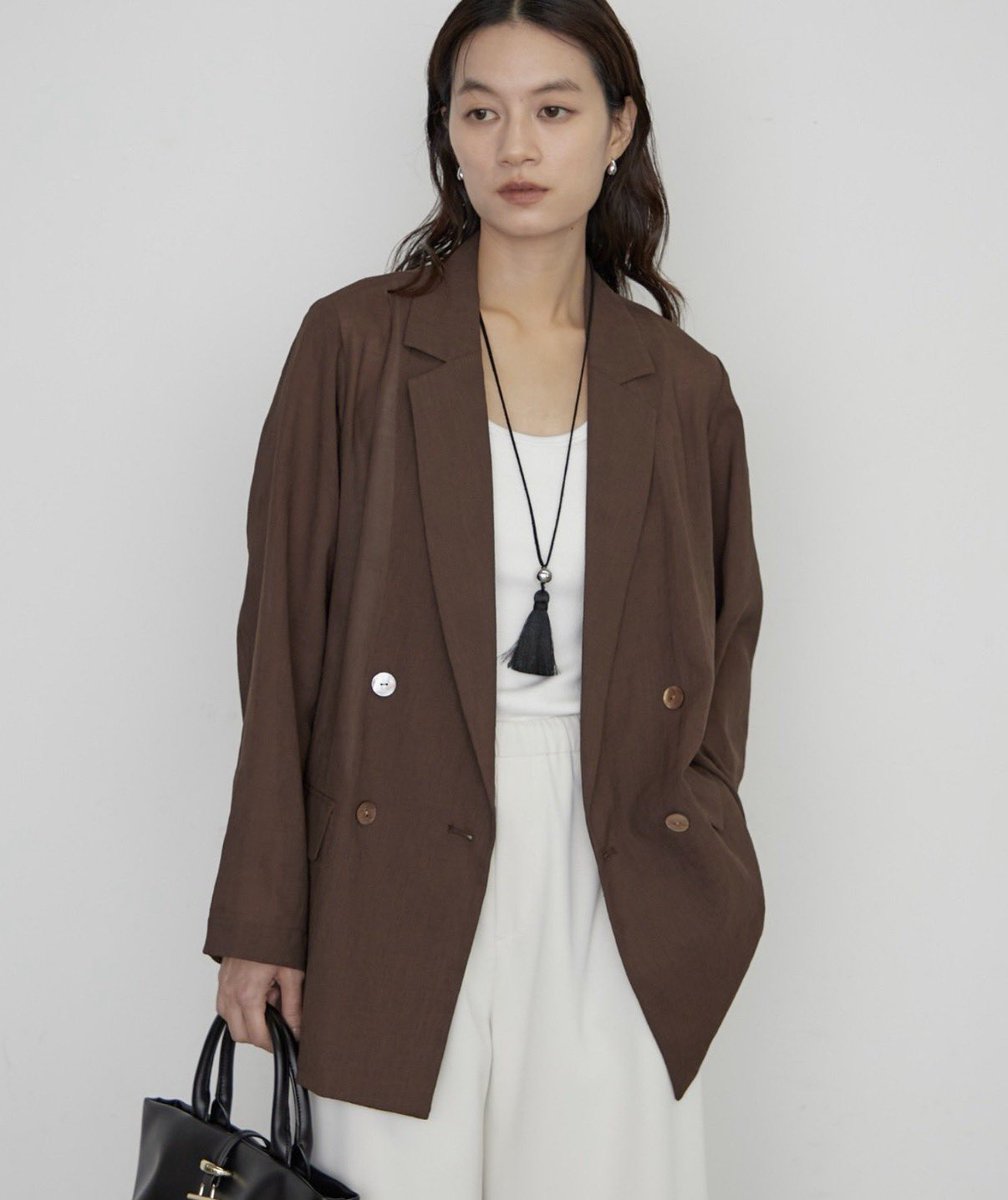 omotani__'s tweet photo. 最近購入して良かったもの
WILLFULLYのサンダル🩴
LOUNGEDRESSのキャミワンピとシアージャケット🧥👗
JOSE MOONのデニム👖 https://t.co/o67c9MQ5CJ