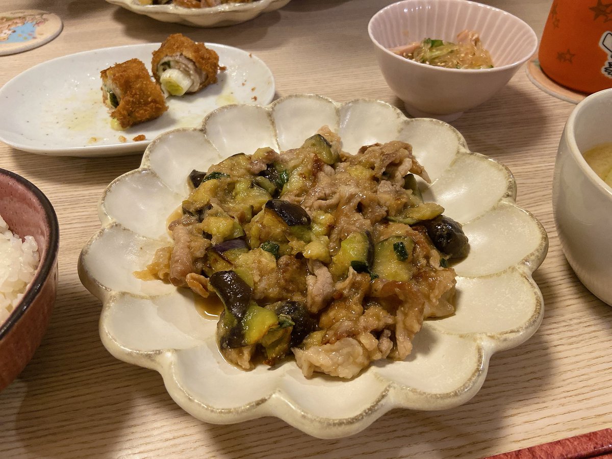 rin_nasasa's tweet photo. 最近のおうちごはん( ˶ㅇ༥ㅇ˶)ŧ‹”#夜ごはん  #料理写真 https://t.co/kTDDqtJkUs