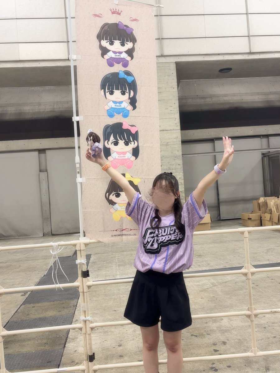 frupper_gon's tweet photo. 初tag🏷

FRUITS ZIPPER→るなぴ、おすず
CANDY TUNE→なちこ　
CUTIE STREET→ふーりー

98/🚺/関東

𝙉𝙚𝙭𝙩 ︎ ⇝7/21神戸キャンチューは初現場

♡orリプしてくださると嬉しいです🙇🏻‍♀️

#ふるっぱー 
#ふるっぱーと繋がりたい
#飴ちゃん 
#飴ちゃんと繋がりたい https://t.co/GlcA4QLIJw