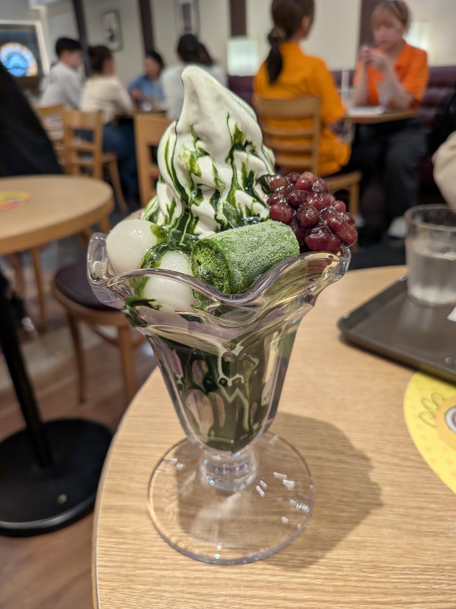 Ronfushin's tweet photo. 食後、甘い物が食べたくなり弟子達と天王寺MIOにあるサンマルクカフェ南海天王寺店で抹茶生チョコアイスと白玉の抹茶パフェを食する。
#サンマルクカフェ
#天王寺MIO 
#南海天王寺 
#抹茶生チョコアイスと白玉の抹茶パフェ
#阿倍野 https://t.co/AreOlkjTe6