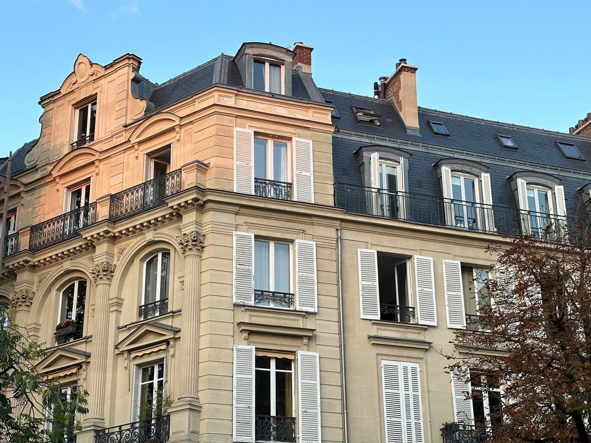 LeParisien_75's tweet photo. Île-de-France : le nombre de personnes en attente d’un logement social passe la barre des 2 millions
➡️ https://t.co/KjOtekx5KZ https://t.co/dfc77MBST6