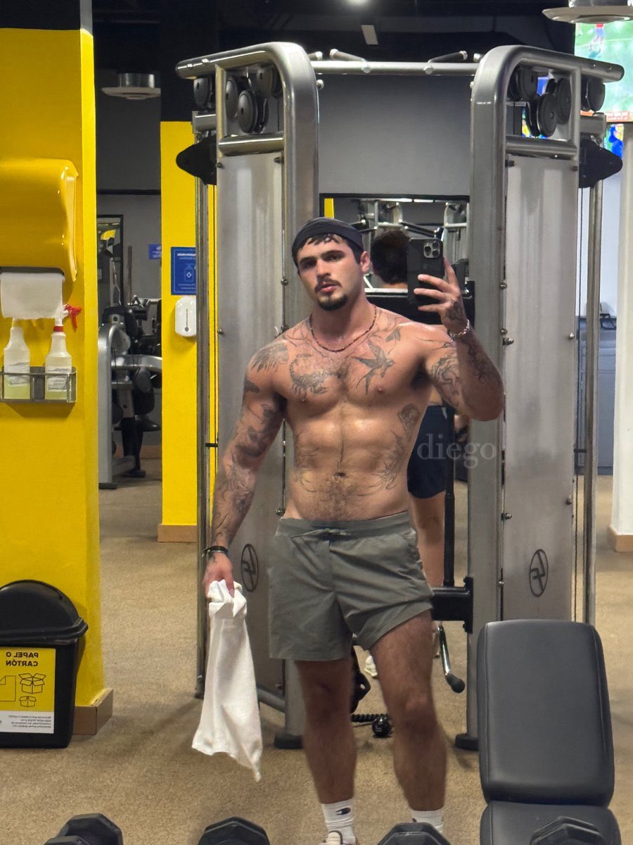imdaddydiego's tweet photo. A darle duro. 💪🏽 https://t.co/evtGXQreG5