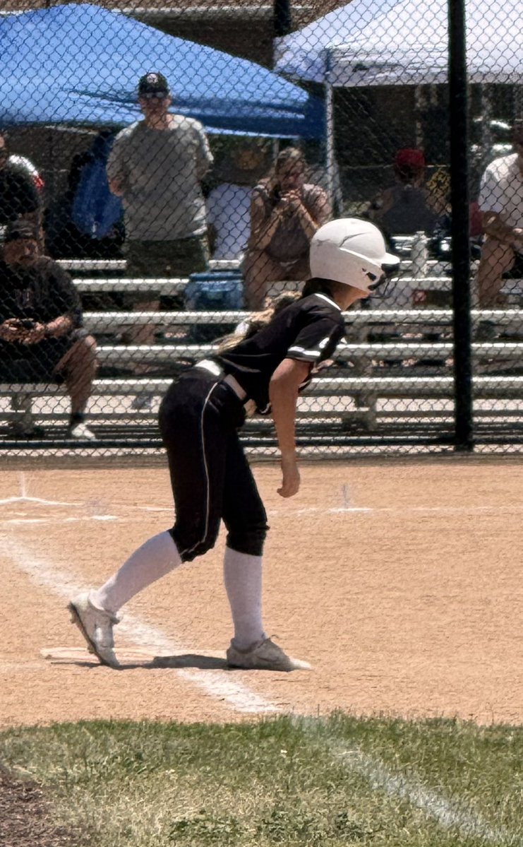 LaneyForseen's tweet photo. Had an amazing first trip to the @COSparkFire with the 14u @impactcaymol premier team. Started out with our org workout. That was awesome because I got to showcase my catching in front of college coaches. (I’m the catcher on right side) We finished 5-3 in the National Power Pool. I Did everything I could with the roles I was presented out there. Whether it was one inning of catching, one at bat, pitch calling, pinch running, catching bullpen for our amazing pitching staff or being a positive teammate inside the dugout. It was great for me to get a sneak peek of what I  will be a part of when I come next year and I can’t wait! I ended the tournament with 5 stolen bases on 5 attempts. Nothing is given and everything is earned. Next up is Legacy Invite in Atlanta, Ga. #bethehunter @ExtraInningSB @LineDsoftball @KaylaLombardo11 @PrepSoftball @TopPreps @gatorjack72 @MerlG_Official @SoftbalAmerica @DiamondAddicts @CoastRecruits @SoftballDown @D1Softball @triplecrownspts @NextPitch_SB