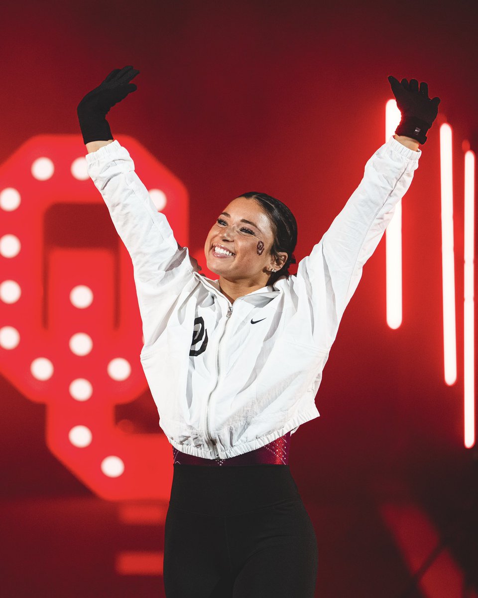 OU_WGymnastics's tweet photo. cue the confetti, it’s Aspen’s birthday! 🥳 https://t.co/NUIafcK3F2
