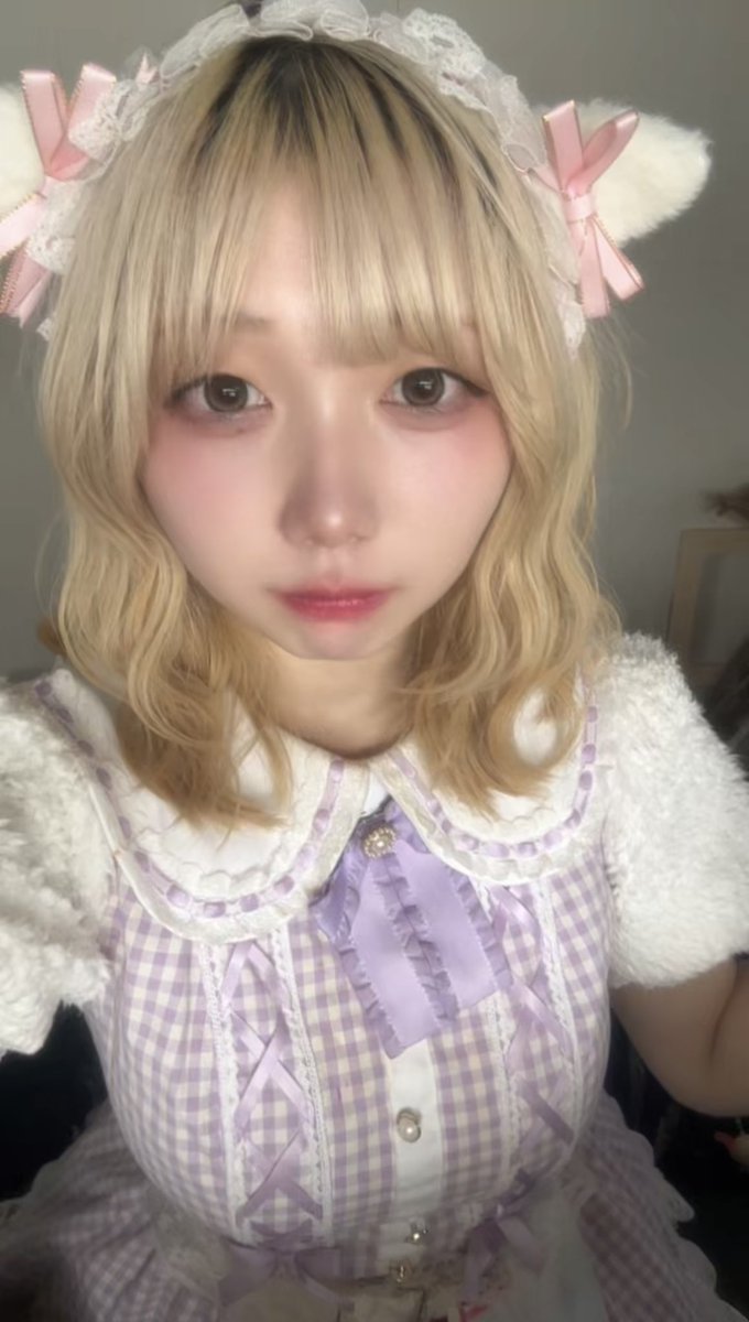 Shion_Piridoru's tweet photo. 気まぐれじゃ噛んじゃうよ？ https://t.co/x7mKij1tzS