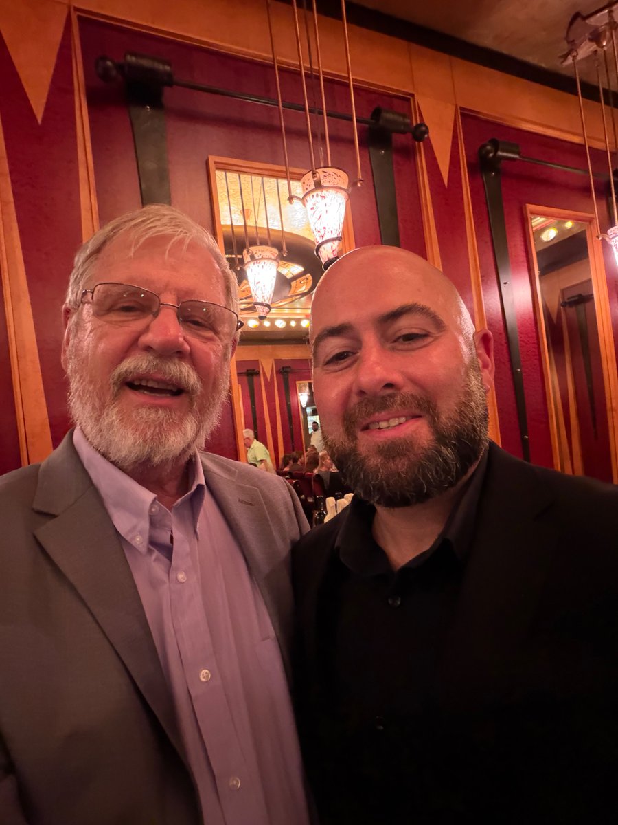 unwindwine's tweet photo. https://t.co/rOR6yBcjH4 Italian Village Chicago “Crown Jewel of Napa - Stag’s Leap Wine Cellars” Dinner @StagsLeapCASK23 @AntinoriFamily @unwindwine @rickmcnees https://t.co/kROcRx74qR