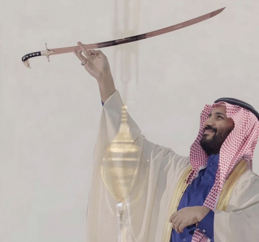 HRHMBNSALMAAN's tweet photo. (مكافحة الفساد ضرورة لبناء دولة قوية). https://t.co/eGSvZIZF1Y