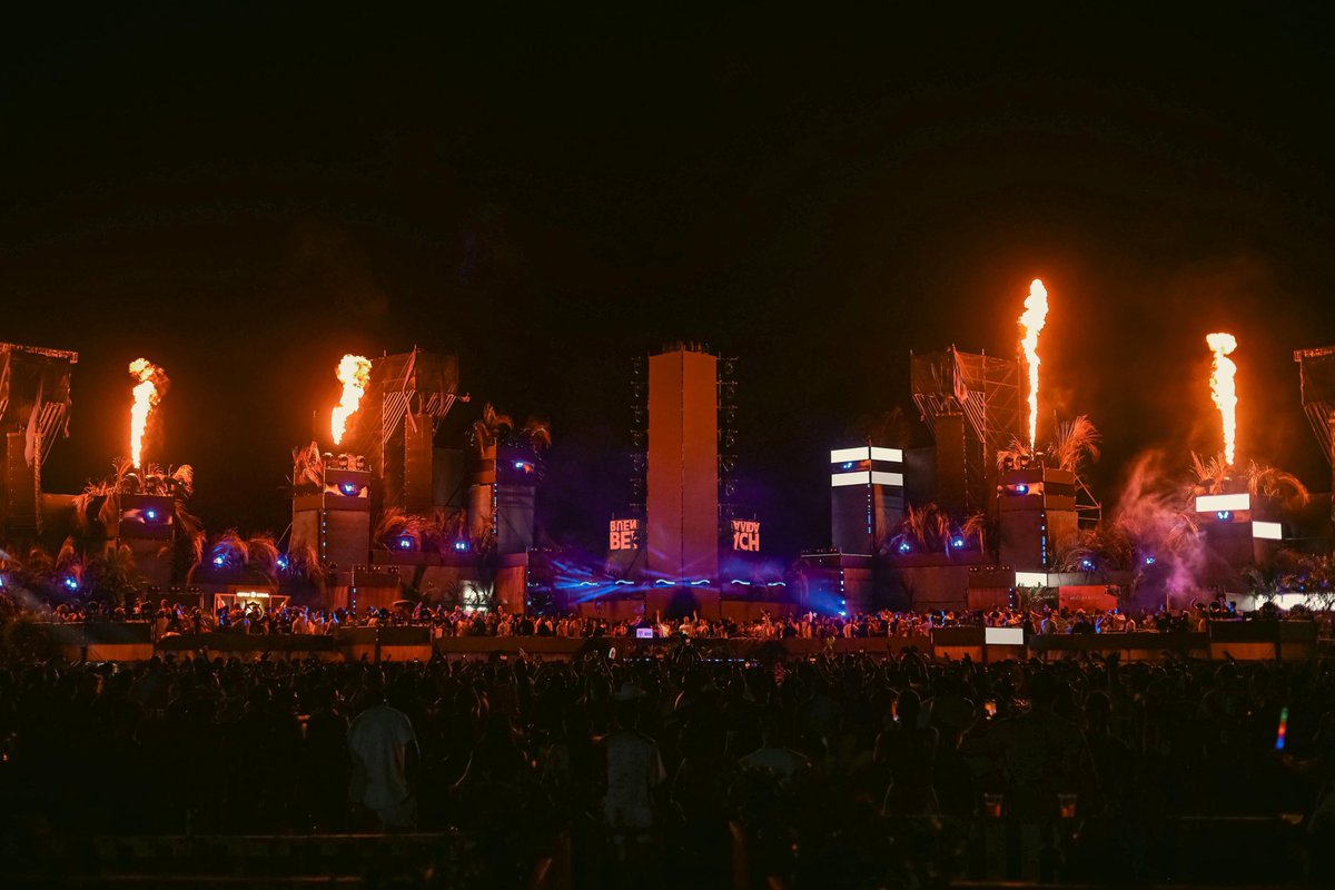 BUENAVIDABEACH1's tweet photo. Cuenta regresiva: solo 185 días para vivir Buena Vida Beach 2027. ¡Se viene una edición de locos! 🔥

Recuerden que el 31 de julio cierra la segunda etapa y suben los precios de los packs. ¡No se queden fuera! ⏳💸 https://t.co/5EjuMWlbtk