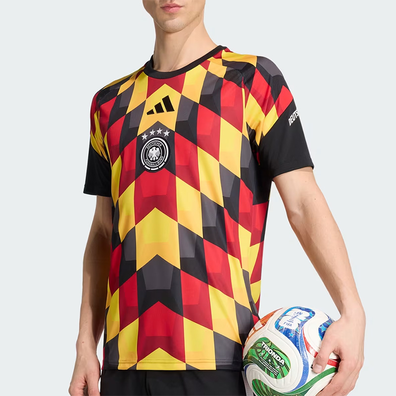KicksDeals's tweet photo. 🗓️ LAST DAY (7/6) for 30%-65% OFF savings direct from @adidasUS + you can get FREE shipping! Thousands of select styles for men, women &amp; kids! //Ad

SHOP HERE -> https://t.co/vkRdTejIeR (use code SAVE at checkout) https://t.co/DYYoS6ZDyt