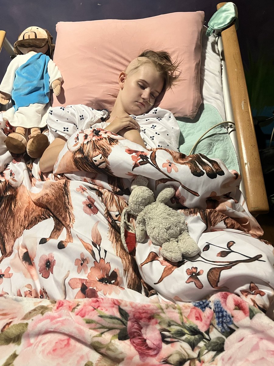 skywards2024's tweet photo. Phoenix Arizona Mayo Clinic did this to my 13 year old daughter as well.  She had cancer in her brain stem that took her life just 7 months after it was diagnosed at Phoenix Children’s Hospital.  You can see her weakened state but Mayo made her create a portal, I had to set up an appointment for their coordinator to speak to her on the phone privately without me present so that they could set up her patient portal and add me as a contact if my daughter consented.    Age 13.  @SecKennedy