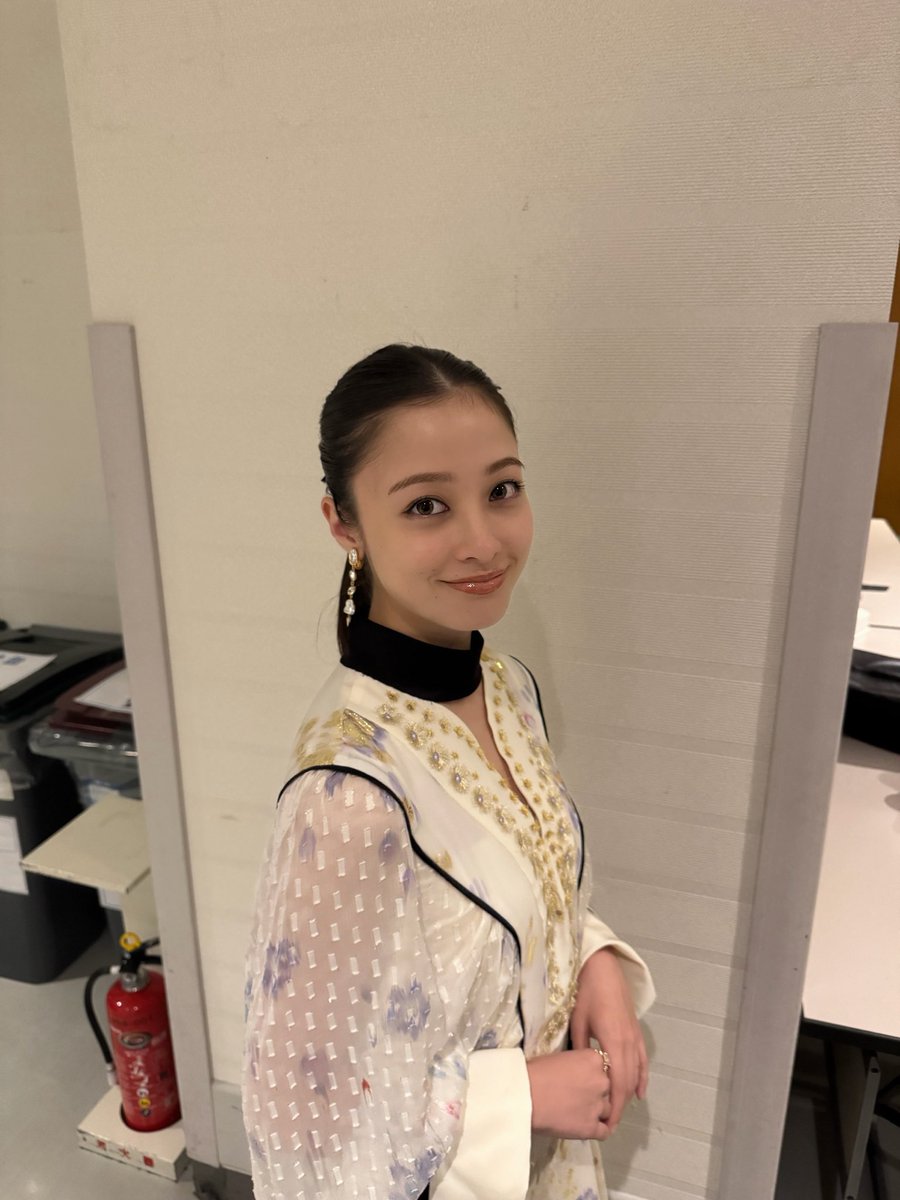 H_KANNA_0203's tweet photo. 可愛いお衣装でした👗
キングダムシネマコンサートまだ他の場所でもあるんだよね。観たい🥺
フルオーケストラで映画観れるなんて最高です⭐︎
サプライズ登場楽しかったですっ https://t.co/PM5TZgXYlm