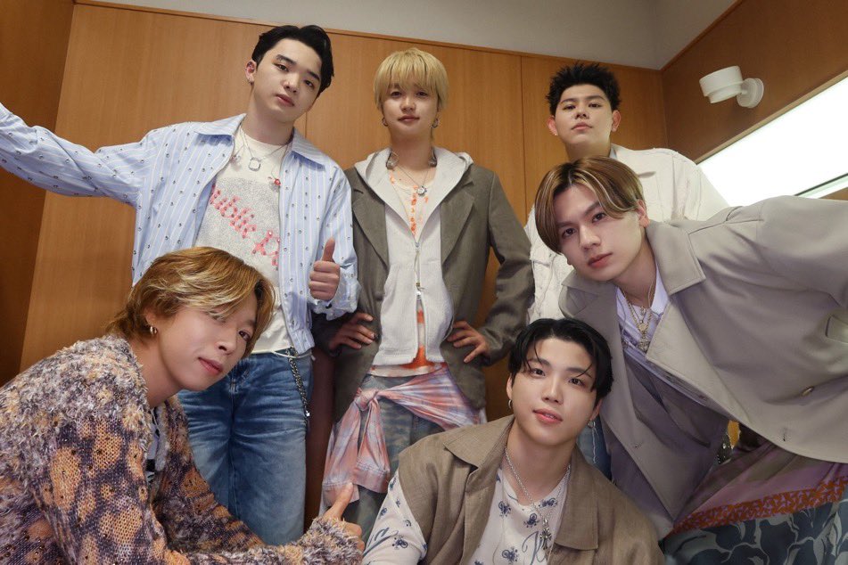 ASuv9gSPjISVyhj's tweet photo. ﾍﾞｽﾃｨTverで見るの大事だよ
どのシーンがどれだけ見られているかカウントされていますょｺﾞﾆｮｺﾞﾆｮ🫢
録画しててもTverで見るのですよ

（Part.1）27:43～BE:FIRST ALL DAY
🔗https://t.co/xp5WPzcsUv

（Part.2）17:20～Missing
🔗https://t.co/ogxEuKYoTJ

#BEFIRST  
#CDTVライブライブ https://t.co/iVa4Xz1HGD