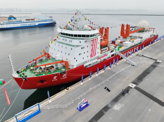 HKarl94's tweet photo. 03 July 2026: 🇨🇳 China's 16th Arctic Expedition is underway as icebreakers #Xuelong, #Xuelong2, #Jidi depart for scientific research missions in the Arctic. 
Accompanied by the #Tansuo3 which carries the crewed deep-sea submersible Shenhai Yongshi.

https://t.co/4UpZTAJfg0 https://t.co/D5rqgoyRhs