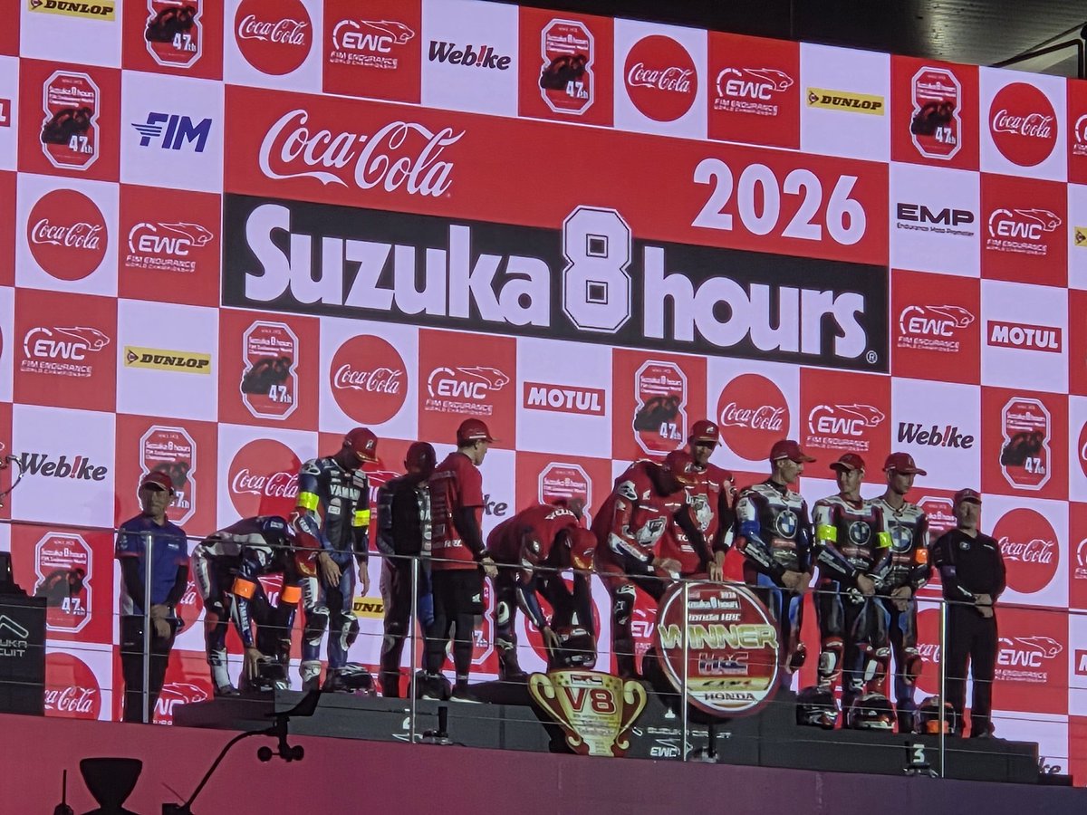 dangomushi250's tweet photo. 8耐行ってきました！！
ジョニーの走りまた見れたの感激だったし、ヤマハファクトリーの追い上げ凄かった

そして最推しのYARTも4位おめでたい✨✨
かっこよかった〜

早くR6乗りたい https://t.co/8Jc7CSjTXT