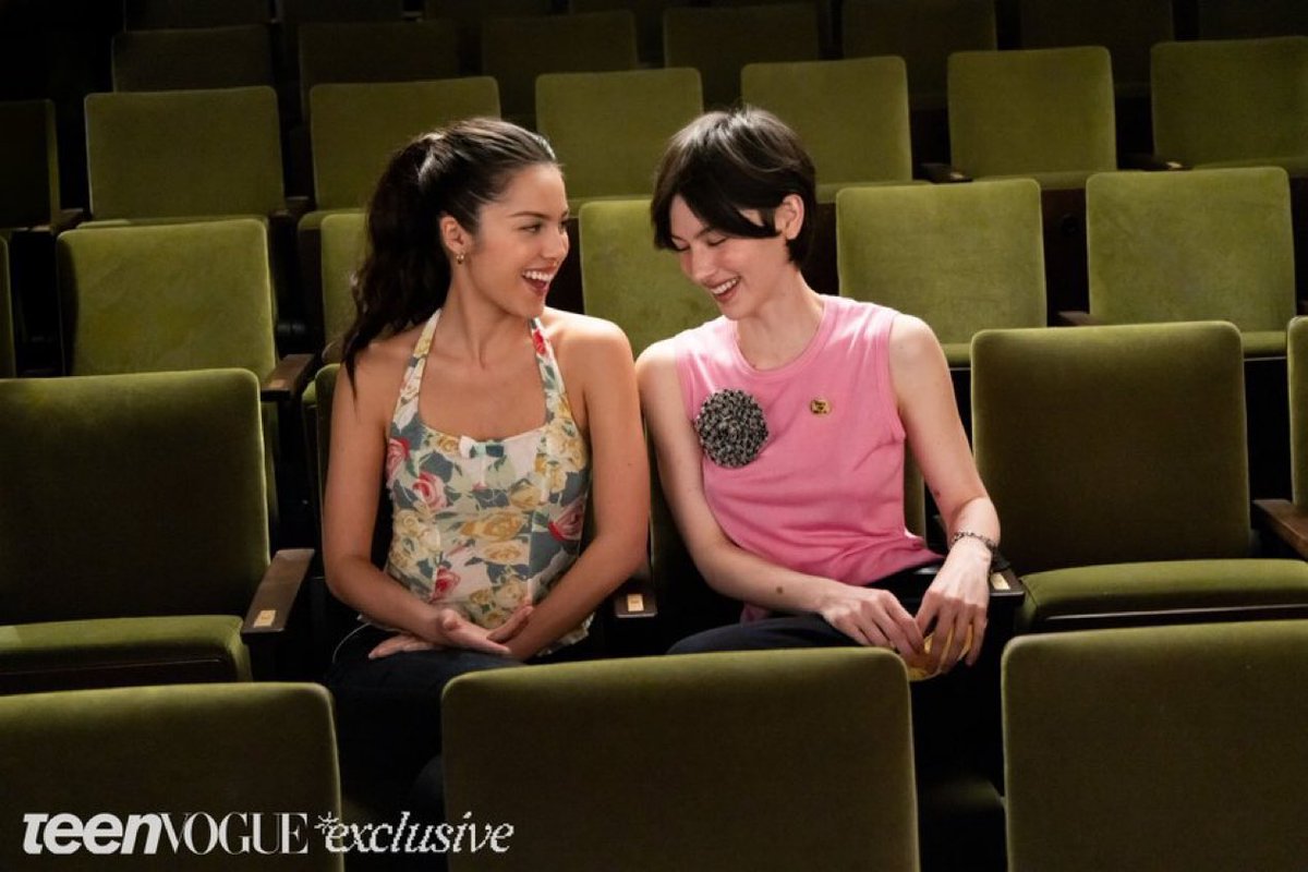 BuzzingPop's tweet photo. Olivia Rodrigo and Gracie Abrams reunite for Spotify's interview series “Countdown To”. (📸: Teen Vogue) https://t.co/S4Onsfogc2