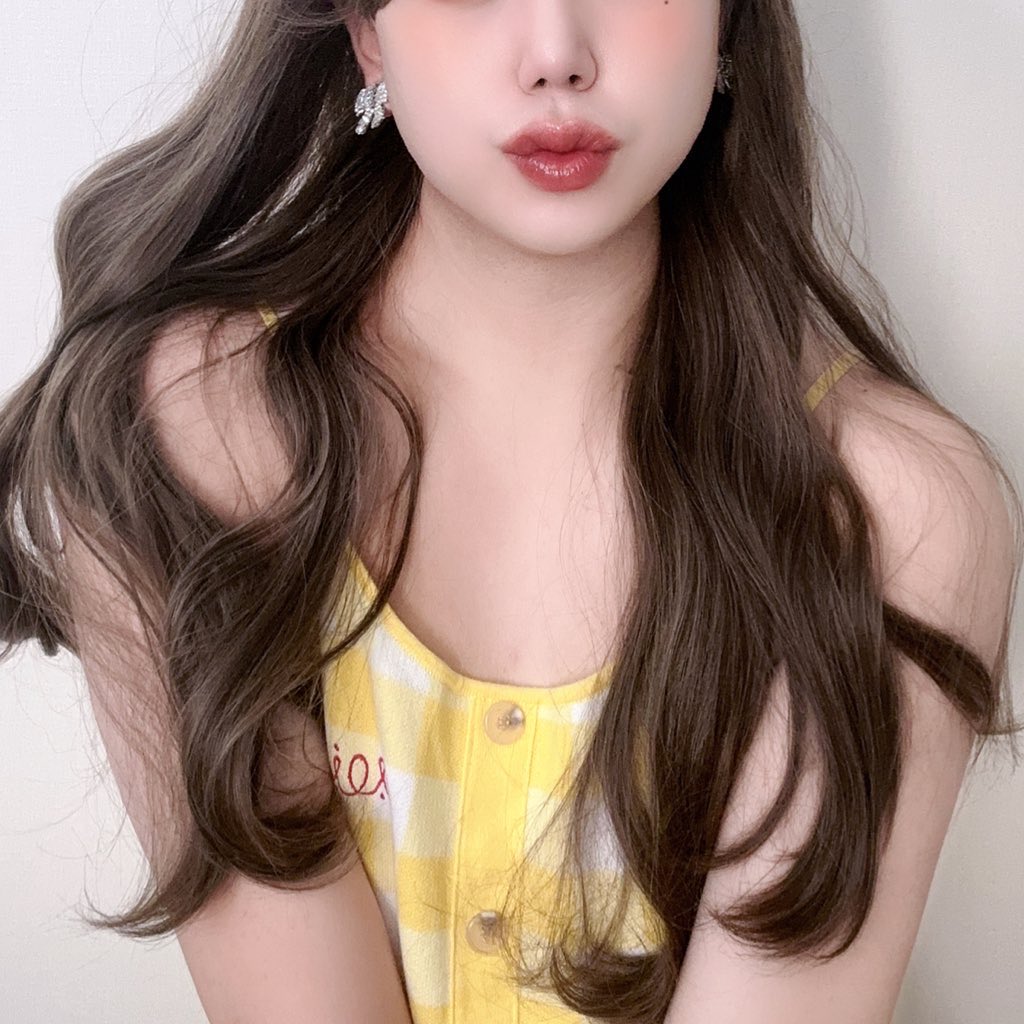 Aleesoan's tweet photo. 아 심심한데 장난감 어디없나? https://t.co/x57h9a5Z7t