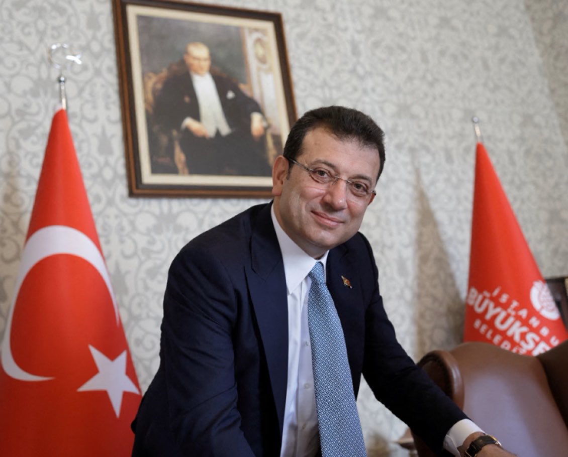 imamogluhaberrr's tweet photo. Ekrem İmamoğlu:

Bunun ucu Ekrem'e dokundu bana bir şey olmaz diyenler, bekleyin olmaz.

Her gün operasyon haberlerini tek ben izlemiyorum. Şirketlere, tapulara; Tavuğa bile kayyum atadılar. https://t.co/a4uaadPm3Q