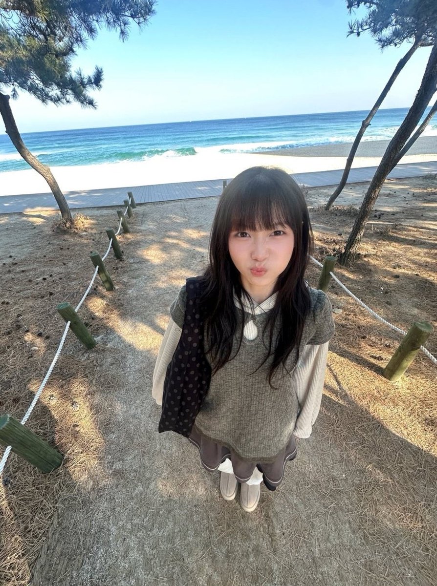 iryuve's tweet photo. 이런이야기에빠지면섭섭한여자 
별명이 무려 빵떡,아리아나동그란데,코코,꼬꼬(코코볼닮아서) https://t.co/8980EIxwVf