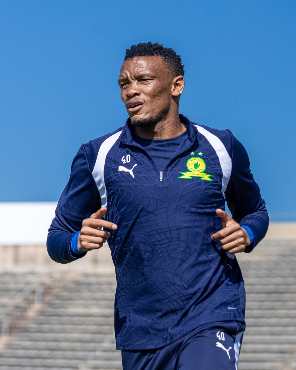 Masandawana's tweet photo. Ready for the week ahead ✅

#Sundowns https://t.co/8CCx1mQ81X