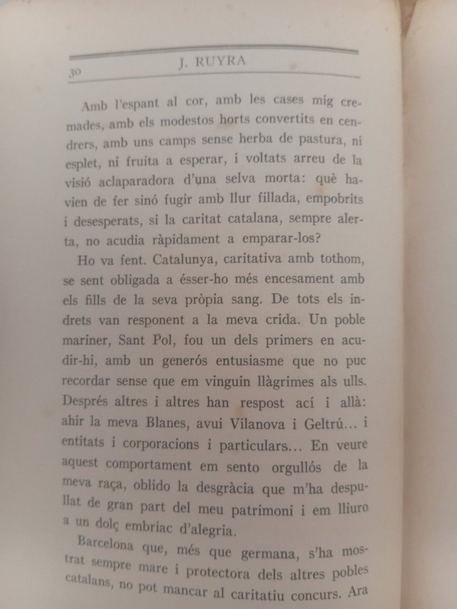 jordimartifont_'s tweet photo. Fs 98 anys, Joaquim Ruyra va veure com un gran incendi a les Gavarres li cremava els seus boscos de sureres. La seva visita a la zona de l'incendi, un cop apagat, el va portar a escriure "Entre flames". https://t.co/fCTEEC8v7X