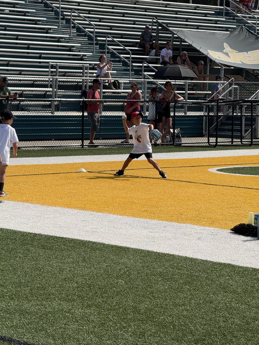 joshracing's tweet photo. Baseball camp with Bryson @ProCamps https://t.co/XCk9qpbUl3