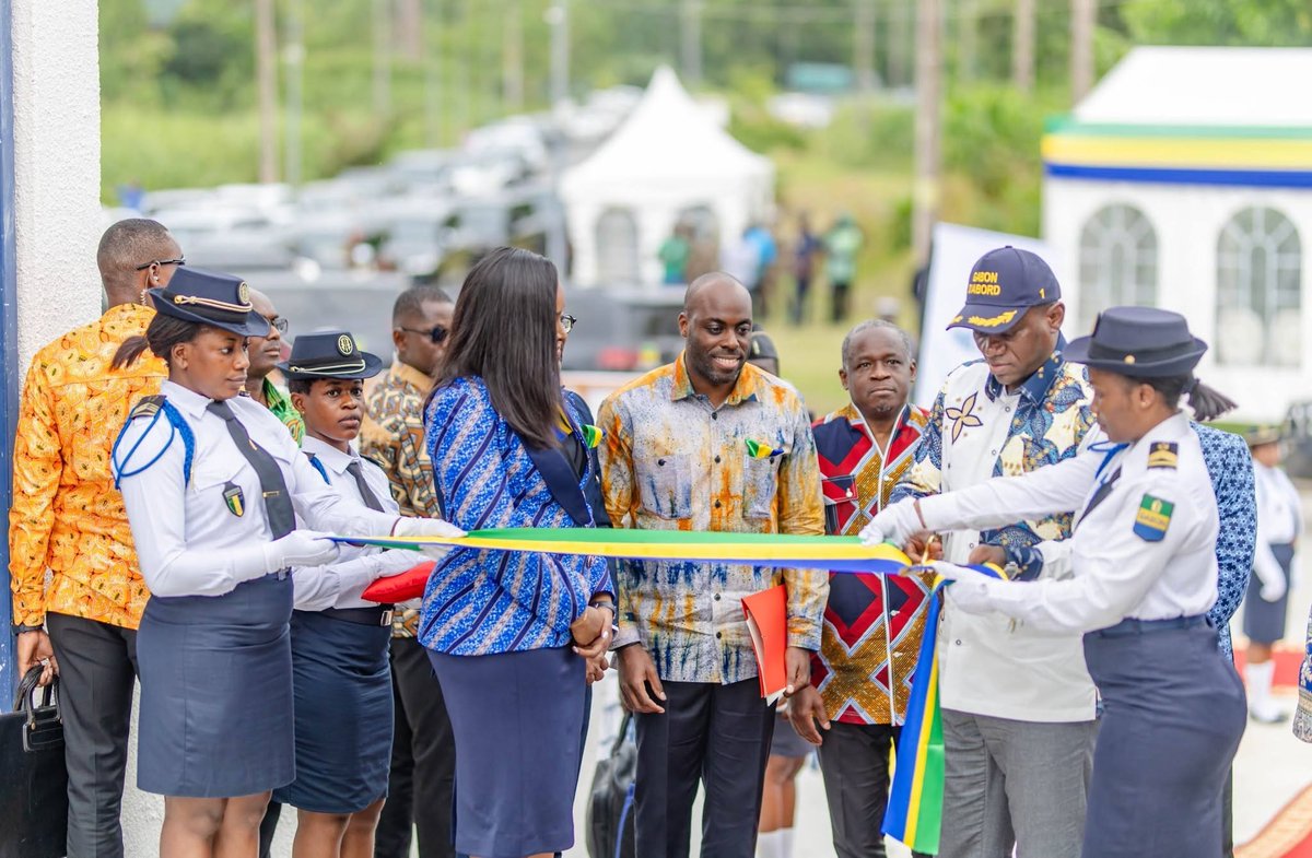 AnniePayep's tweet photo. "🇬🇦Historique au Gabon : Brice Clotaire Oligui Nguema inaugure le Data Center souverain de ST Digital, fruit de plusieurs milliards de https://t.co/m1WC1Grart d'investissement

🗣️Le « Ce Data Center va permettre à notre pays de récupérer sa souveraineté. Aujourd’hui, 95 % des données que nous produisons, que ce soit au Gabon ou en Afrique de manière plus globale, sont hébergées et stockées à l’étranger. Donc, aujourd’hui, le Gabon peut s’enorgueillir d’avoir une infrastructure qui permettra de stocker les données et de les héberger de manière sécurisée." Laïka Mba, DG, ST Digital Gabon. 

par @DigitalBusiness 

https://t.co/bo4UKFN5jI