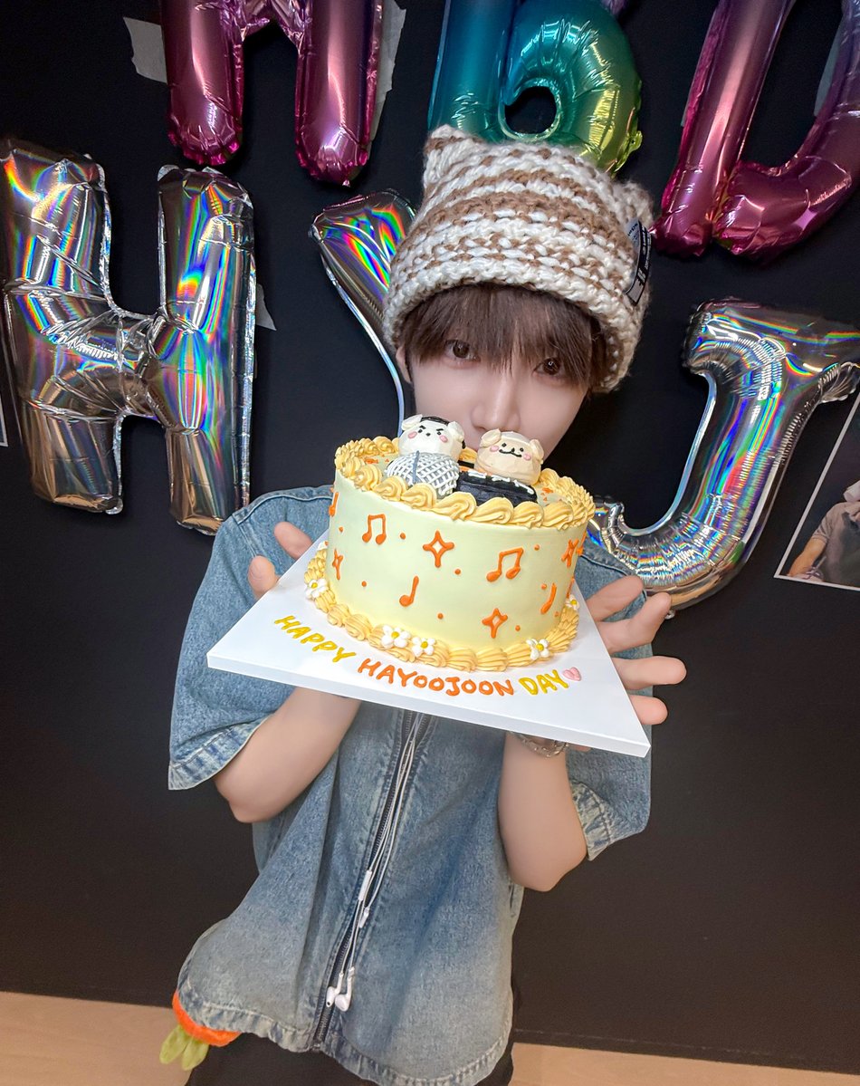 AxMxP_official's tweet photo. [#AxMxPxicture]
☆: * 𝗛𝗔𝗣𝗣𝗬 𝗛𝗔 𝗬𝗢𝗢 𝗝𝗢𝗢𝗡 𝗗𝗔𝗬 * :☆

사랑하는 디엑스와 멤버들과 생일 보낼 수 있어 정말 행복했고, 감사했습니다❤︎.*

#AxMxP #에이엠피
#하유준 #HAYOOJOON https://t.co/2vbGsZtQUm