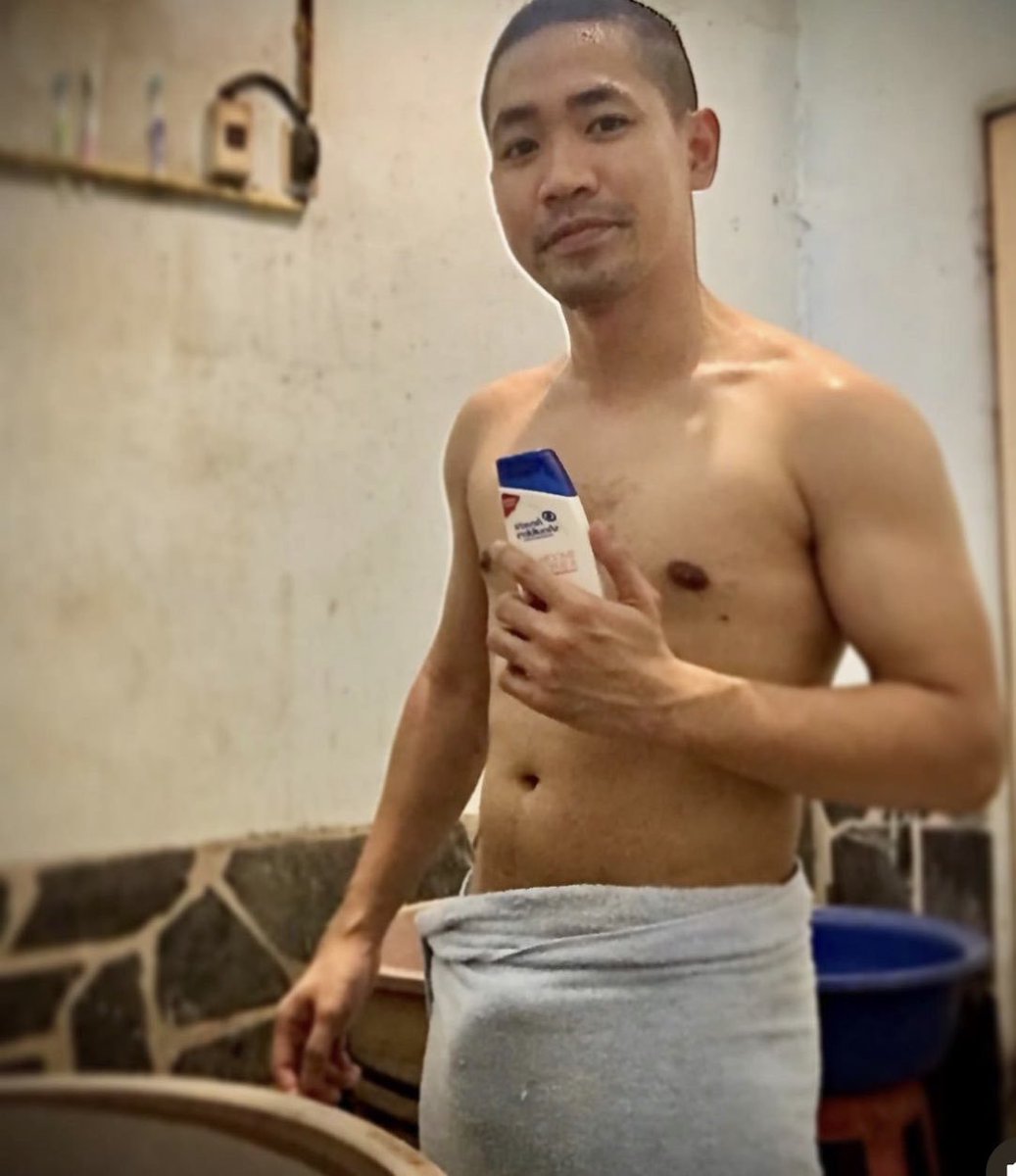 TheManShow4's tweet photo. คมเข้ม 114 🍊🍊🍊🍊🍊 #หลุดหรือไม่หลุดไม่ต้องโพสบอกใคร #แอคนี้ลงรูปเพื่อความหล่อความฟินอย่างก๊อบไปหลอกลวงคนอื่น #ความหล่อ #ความเข้ม #แจ้งลบได้สุภาพด้วย #คอมเม้นด้วยความสุขภาพ #ไม่มโนนะ https://t.co/La1T6OvgC3
