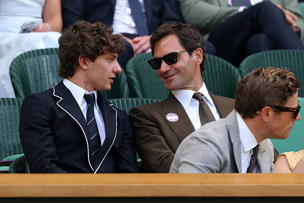 Goatnelli12's tweet photo. Kimi with Roger Federer https://t.co/NzaV8ACjOv