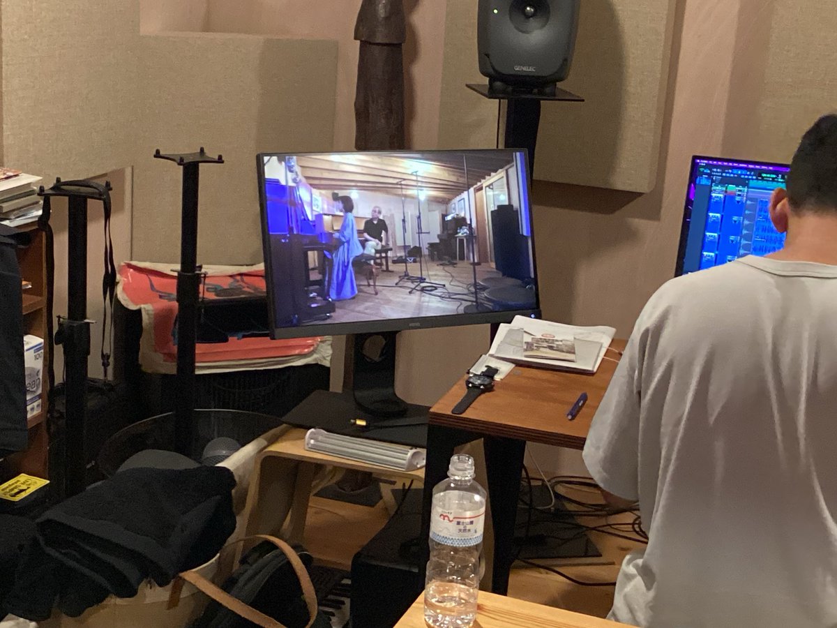 piano59460479's tweet photo. 今日は、大磯のスタジオ“SALO” へ、3度目の訪問!
こんなに立て続けに、録音で使ってもらえるとは思いませんでした。
今日は最後まで見学させて貰い、調律師のお仕事の一端を垣間見ることができました。
そして何もしていないのに、物凄く疲れた😅
#Studio_and_Library_OISO #manafukui_pf #JF_Hessen https://t.co/W9zRcm4LbY