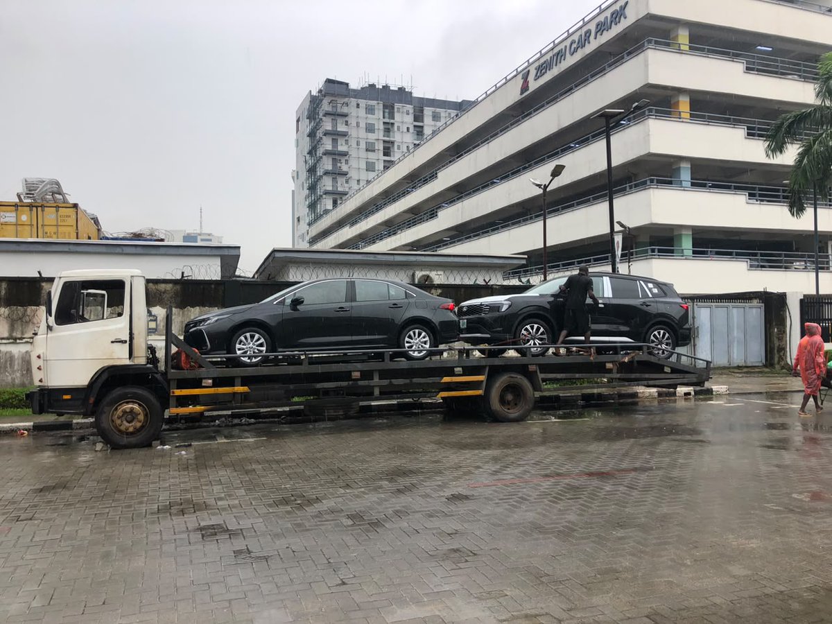 aceRecovery_ng's tweet photo. Corolla &amp; Ford: Lagos To Abuja: Delivered https://t.co/ebtotAx2Ur