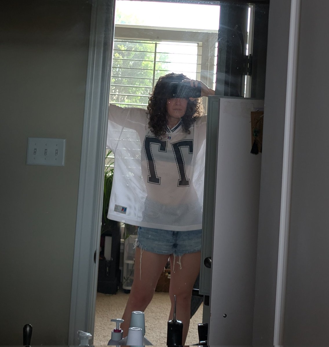 yourlocalcrazy's tweet photo. It do be mesh/sheer weather https://t.co/qXSAOGGXCw