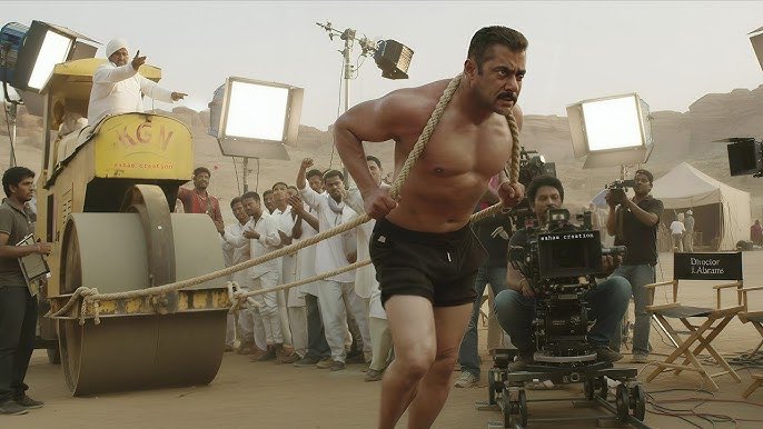 Being_Bhai_'s tweet photo. - CRAZY DAYS ๐ค #10YearsOfSultan
2cr footfalls in 1st week itself !
Unshakable, unbreakable Record !!
Thatโs #SALMANIA at #EID2016 !!!
@BeingSalmanKhan @SultanTheMovie @AnushkaSharma @aliabbaszafar https://t.co/rhVIswYi07