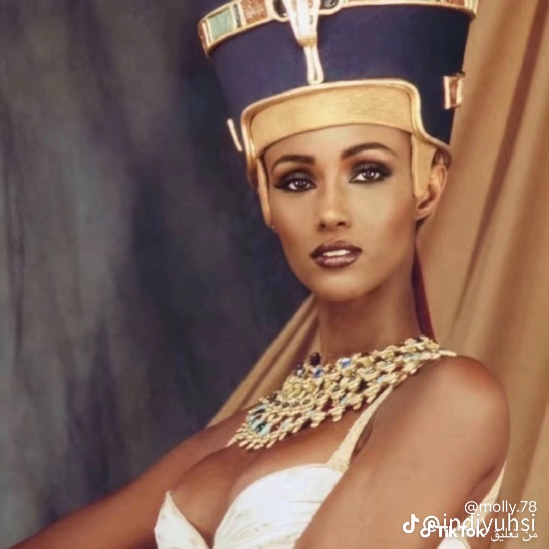 AMAL7_Iy's tweet photo. @Assane001A @amisinput Most of them are Somali, and one of them is very famous named Iman 🤣🤣 https://t.co/YljA23Wyko