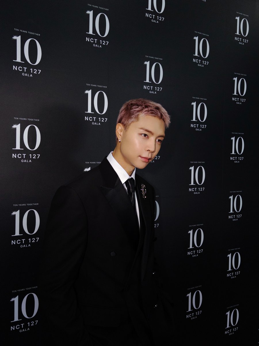 NCTsmtown_127's tweet photo. #JOHNNY at NCT 127 Gala : 10 Years Together

#NCT127 #NCT127Gala
#NCT127_10TH_ANNIVERSARY https://t.co/eADSCrHWKP
