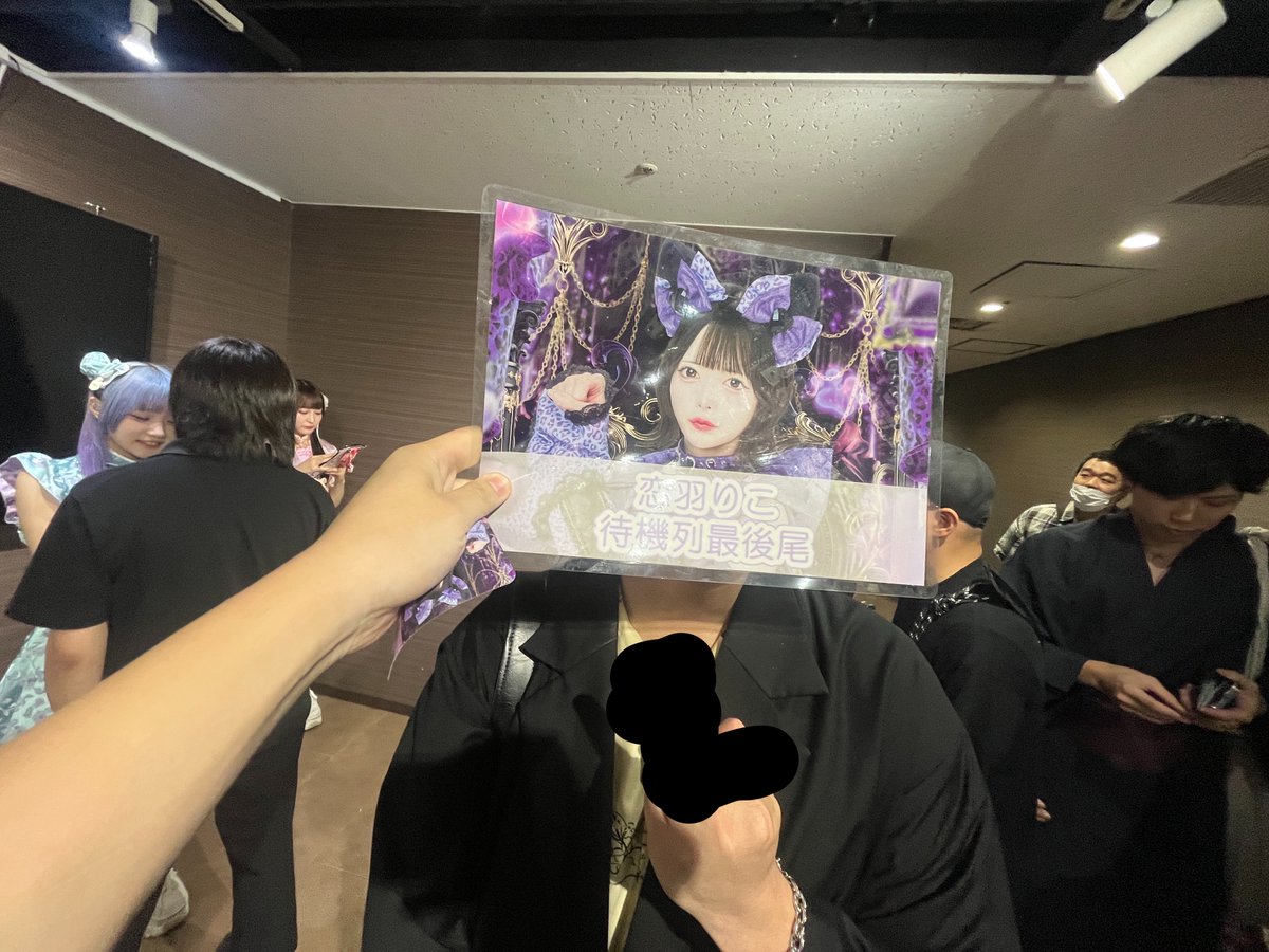 Yu_jackpot_'s tweet photo. 僕のための黒チャイナってことでいいですか(うるせえ)
生誕ぶりにお邪魔しました、次は24かな
空けれるようになんとかがんばりますね
あざした🙂‍↕️
#りこに羽ばたく恋心 https://t.co/79c6Nzf9Yh