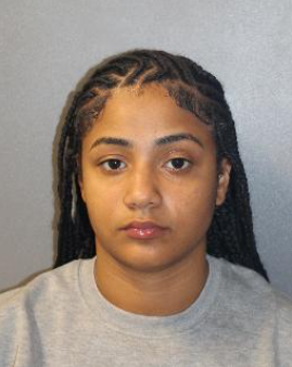 CourtNewsUK's tweet photo. Anais King's barrister asked if she could be bailed ahead of sentencing for helping her boyfriend while he was on the run, adding:  'She starts a university course in September.' Judge Anthony Leonard replied 'indeed' and remanded King in custody. https://t.co/jIN9AmnAA6
