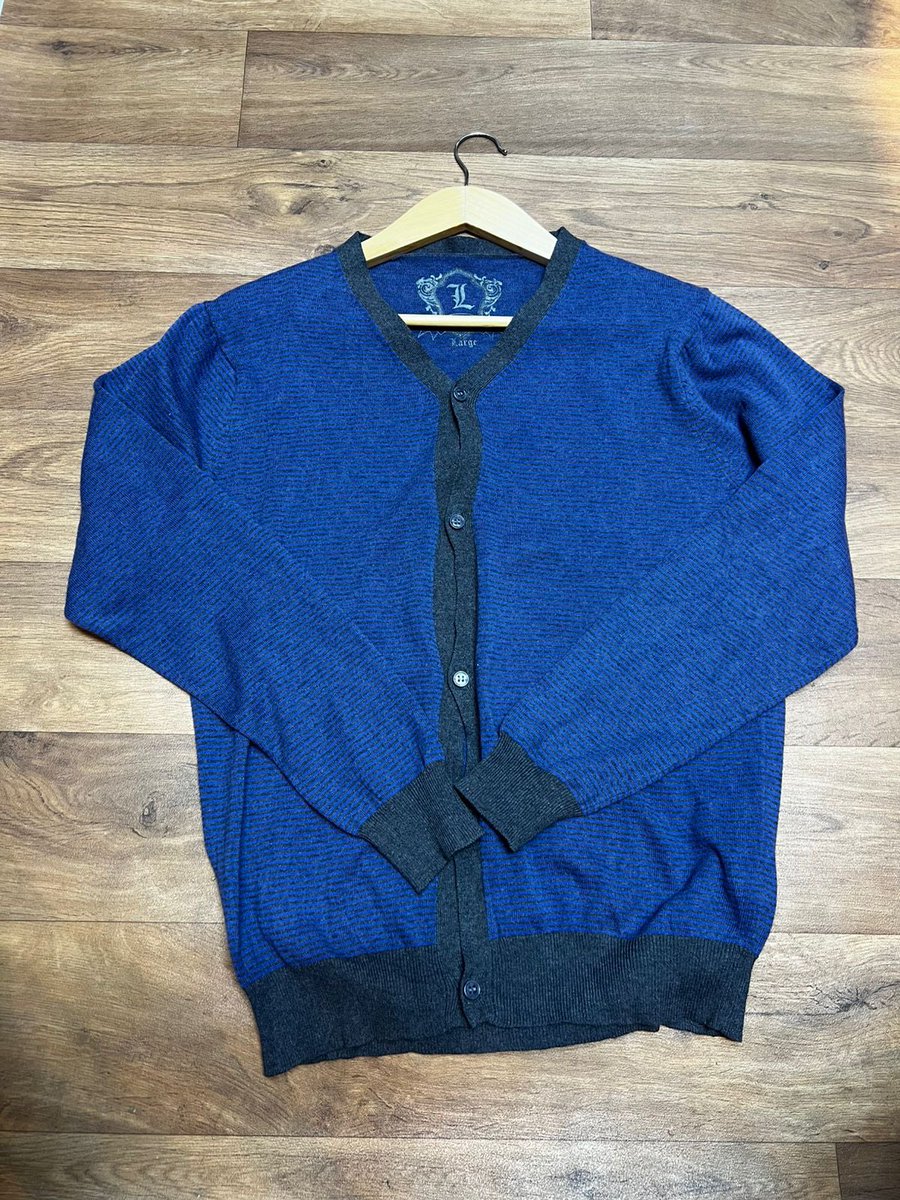 joseshoeplug's tweet photo. Neated sweater  Ksh 1200
Jackets  Ksh 2500

Large sizes 

Dm /call 0743930561 https://t.co/BmKzOWWUvw