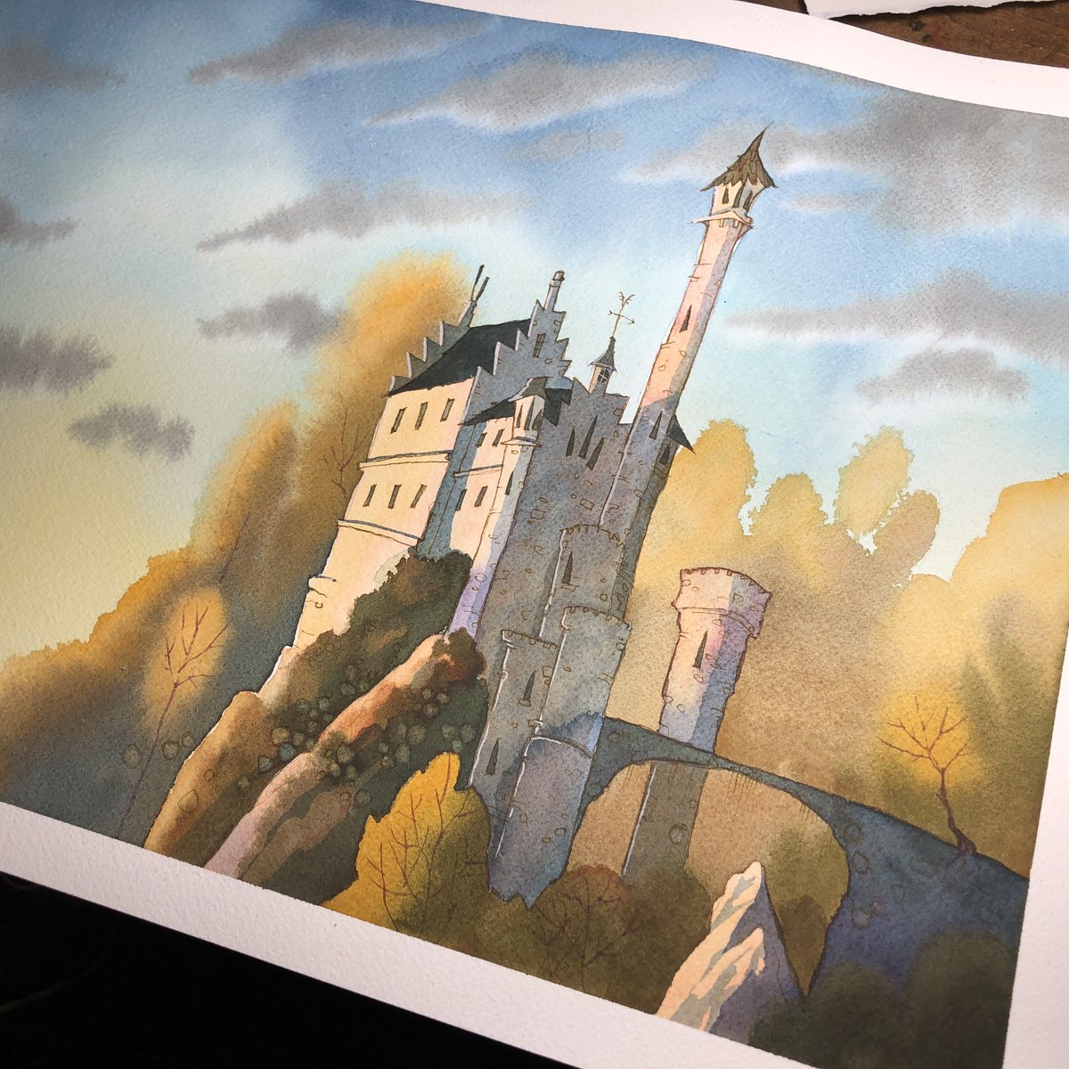 GrisGrimly's tweet photo. Castle at sunrise 

#watercolor #grisgrimly #grisgrimlyart #Holbein @HolbeinArt #holbeinwatercolors https://t.co/YDrkDdsAsE