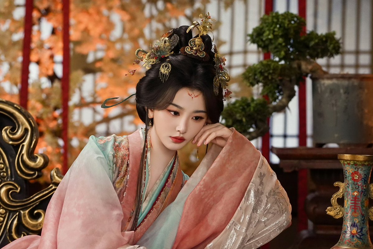ainierer's tweet photo. ทุกคนมารอดูองค์หญิงเจาหยางกันนะะะะ ถึงจะมีแค่ 18 ตอน แต่มั่นใจได้ว่าเนื้อเน้นๆ ไม่มีน้ำ แถมพิเสว่สวยมากกกกกกกกกกก เรื่องนี้เข้าไปดูหน้าตาพระนางก็คุ้มแล้วพุดจริง + เนื้อเรื่องเดือดๆ อีก คุ้มแบบ pro max https://t.co/6zEJ4tsY4k