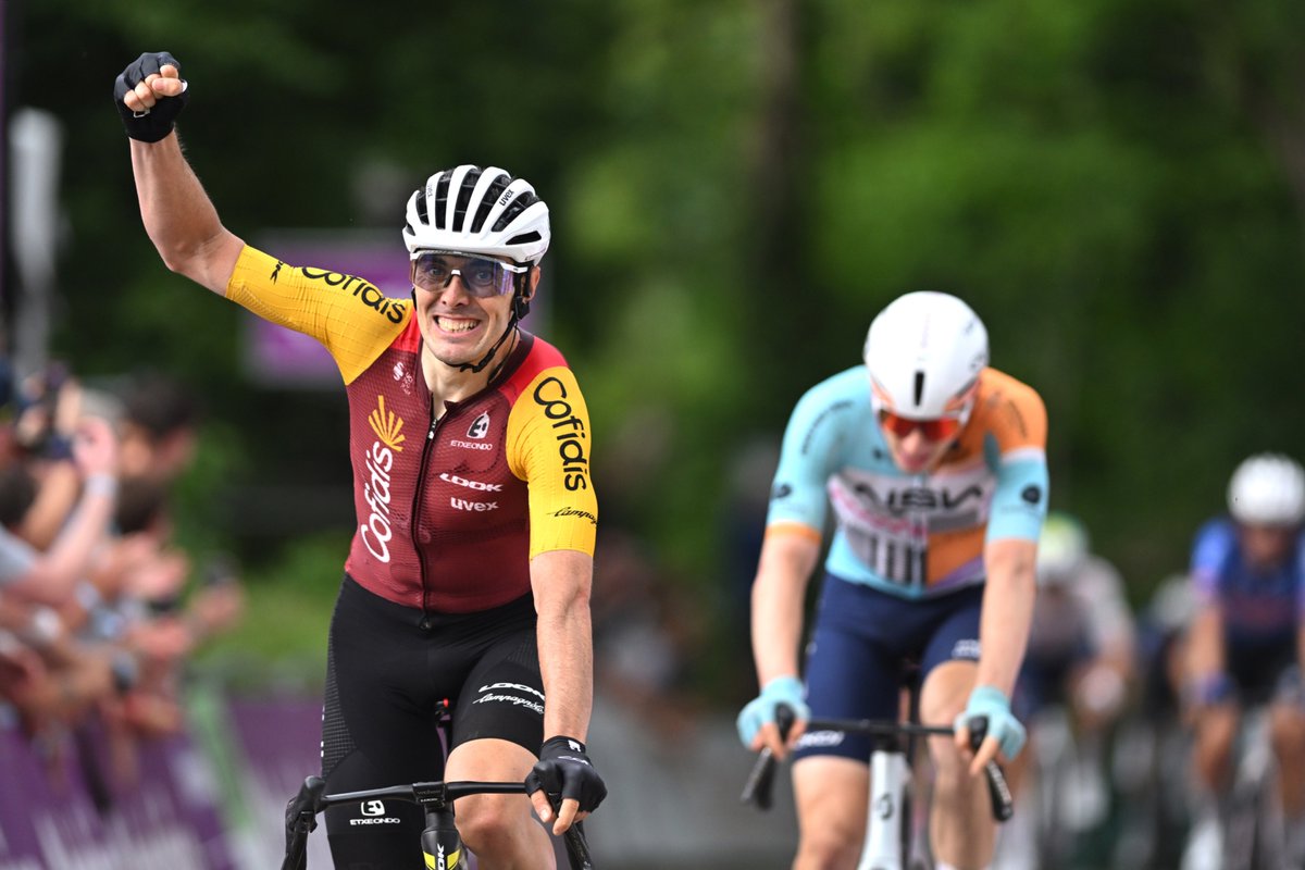 MarcaTMF's tweet photo. 🇪🇸🚴♂️ El futuro y el presente del ciclismo español se citan en el Tour
Analizamos a los ocho corredores nacionales que llegan con más opciones de brillar en la Grande Boucle
Descúbrelo en #MARCAPlus, gratis en tu 📱 o 💻 https://t.co/238s2pE4vy https://t.co/yXTEkUH5hg