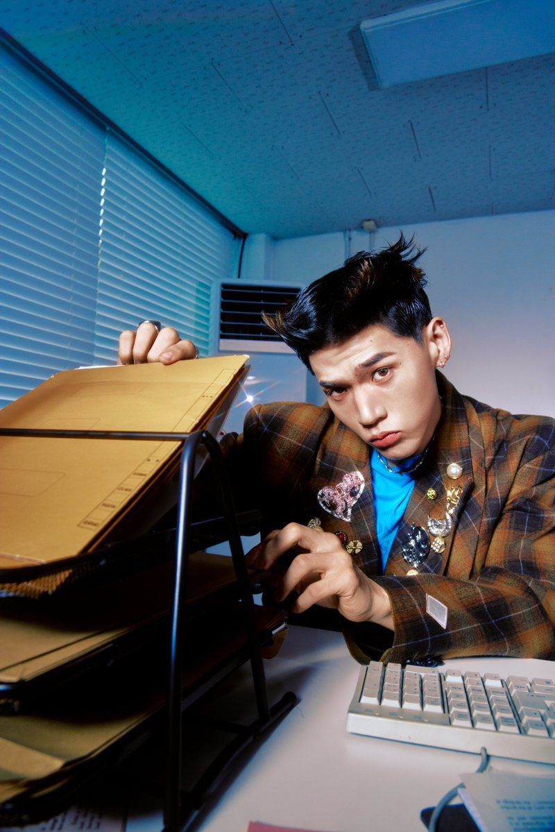 KDMBrasil's tweet photo. 📸 06.07.26 - E ESSE BIQUINHO? 😗
Fotos conceituais do BM para o lançamento do Full Album Where To Now? Part. 2 Nowhere.
Lançamento: 28.07.26.
#BM #KARD @KARD_Official @_bigmatthewww https://t.co/lb459sGIvE