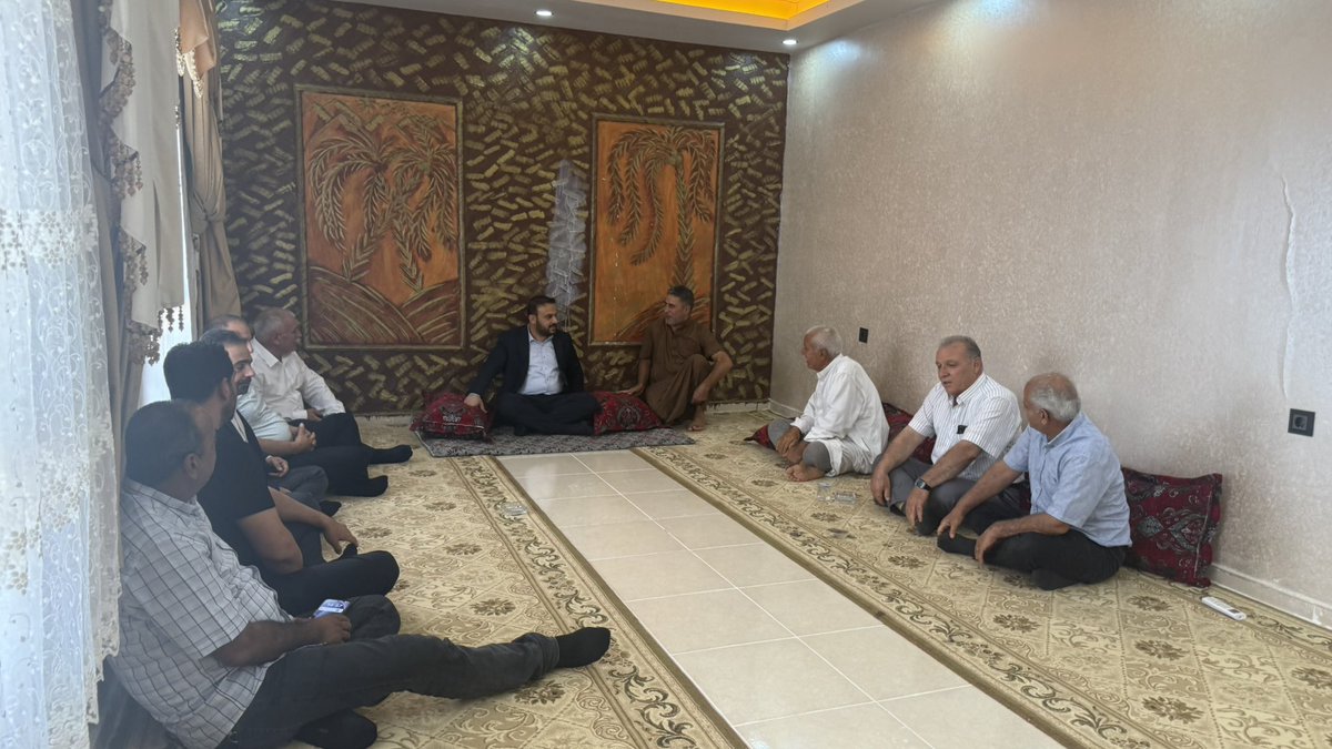 mbagmanci63's tweet photo. AK Parti Haliliye İlçe Yönetim Kurulu Üyelerimizle birlikte;

Yeşiltepe Kırsal Mahalle Muhtarımız Vehbi Demir’i ziyaret ettik. 

#AKHaliliye #AKParti #MustafaBağmancı #Şanlıurfa #Ankara #Göbeklitepe #Haliliye #Karaköprü #Eyyübiye #Harran #Akçakale 

@RTErdogan @abuyukgumus @bybekirbozdag @acarfaruka @AKGMTeskilat @hakanaksu058 @farukaytek @ensartopcu @milhamigunbegi @fatmaocak0663 @MDOGANSALAR_TR @AkHaliliiye @AkHaliliyeKadin @akgenchaliliyee