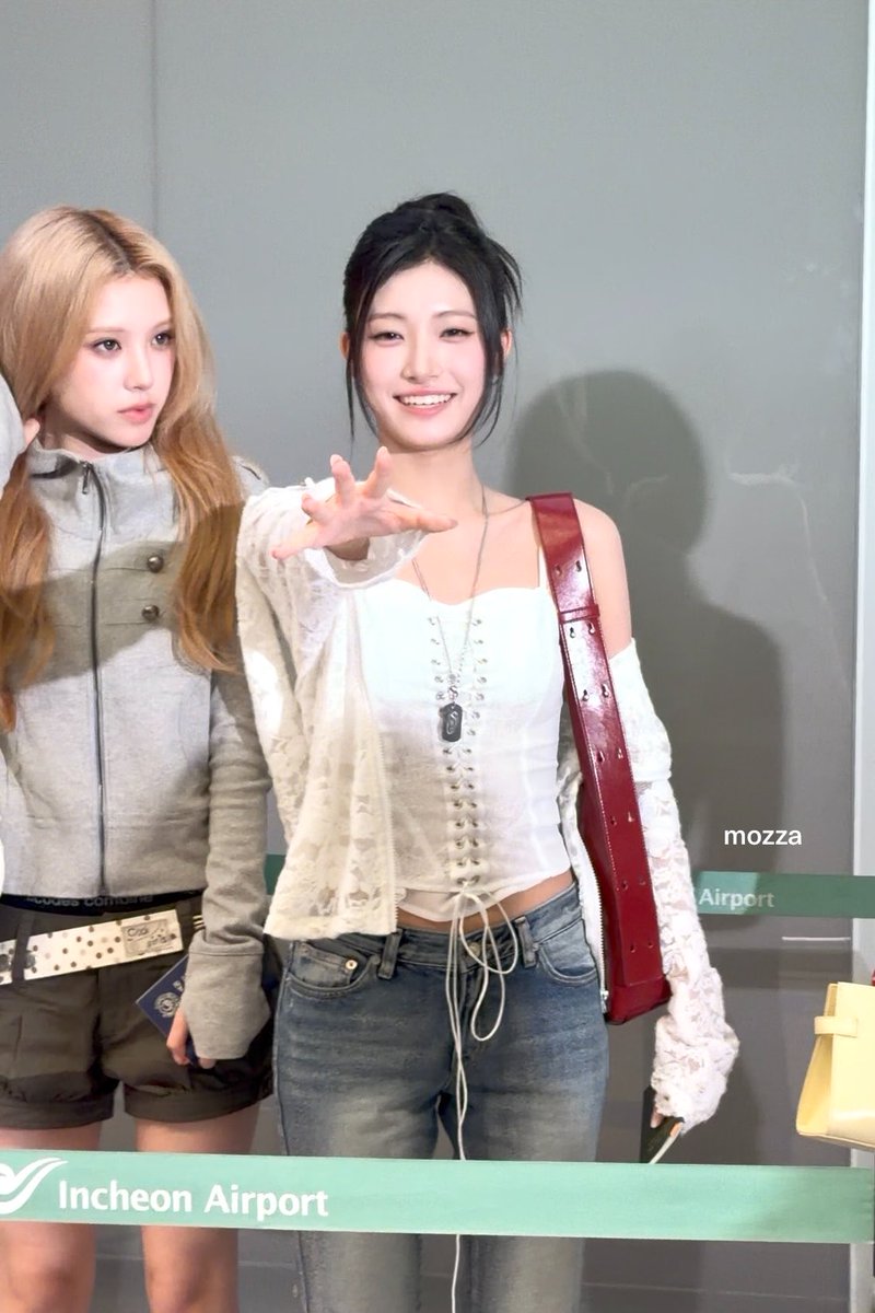 ixmozza's tweet photo. 이날짱기여웟ㄷㅏㅋㅋㅋ♥ https://t.co/n3v2Pwl0hR