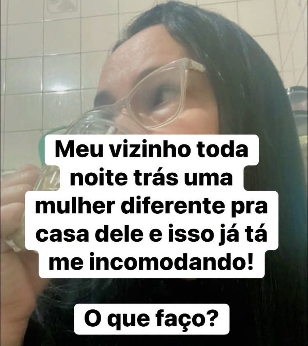 beatrizalerlw2's tweet photo. Momentos que deixam a gente curioso��� passa na bio! #Irmã #Prima #Teen https://t.co/i93x6yvWlr